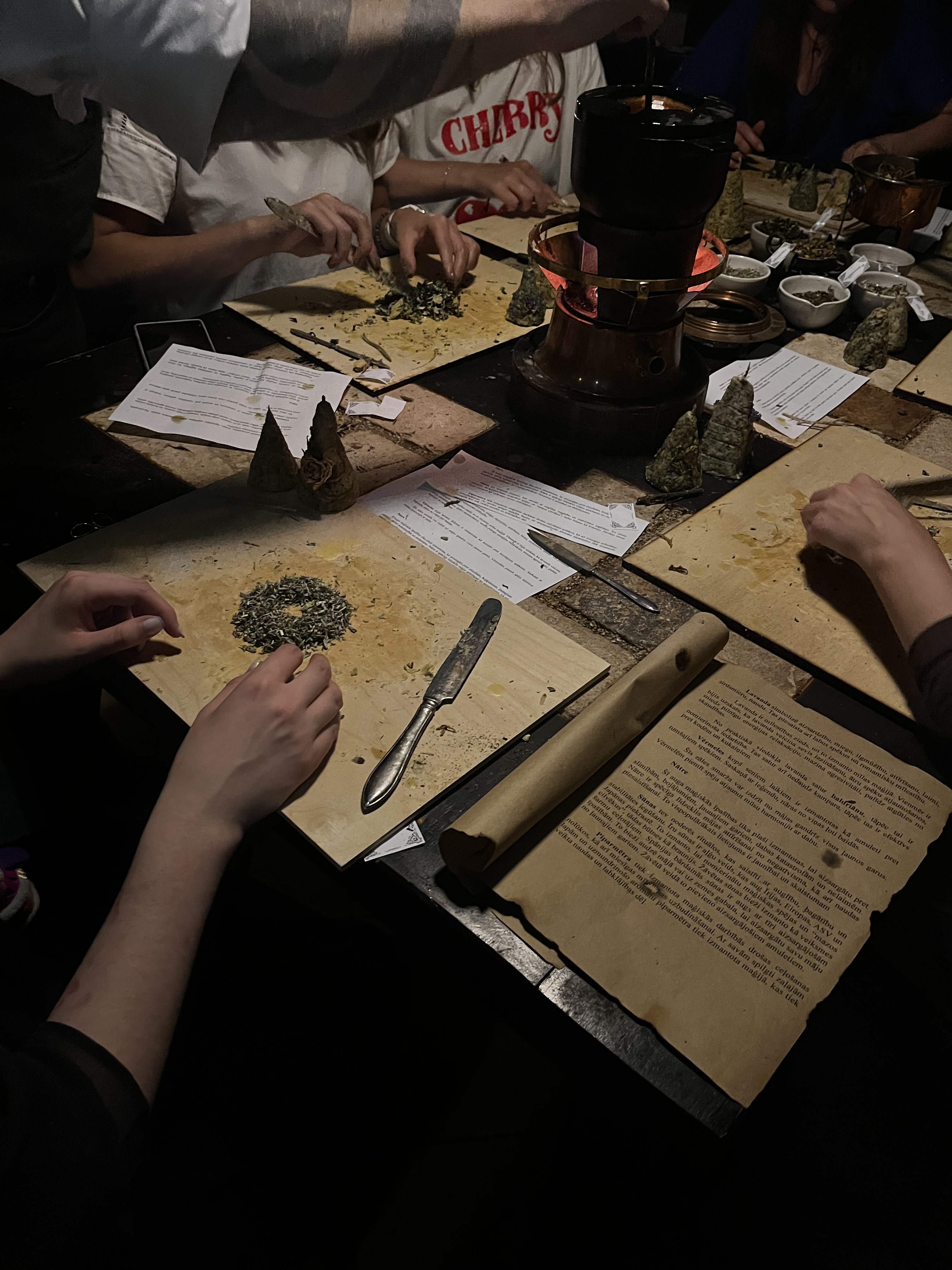 Mistiska vecmeitu ballīte 4