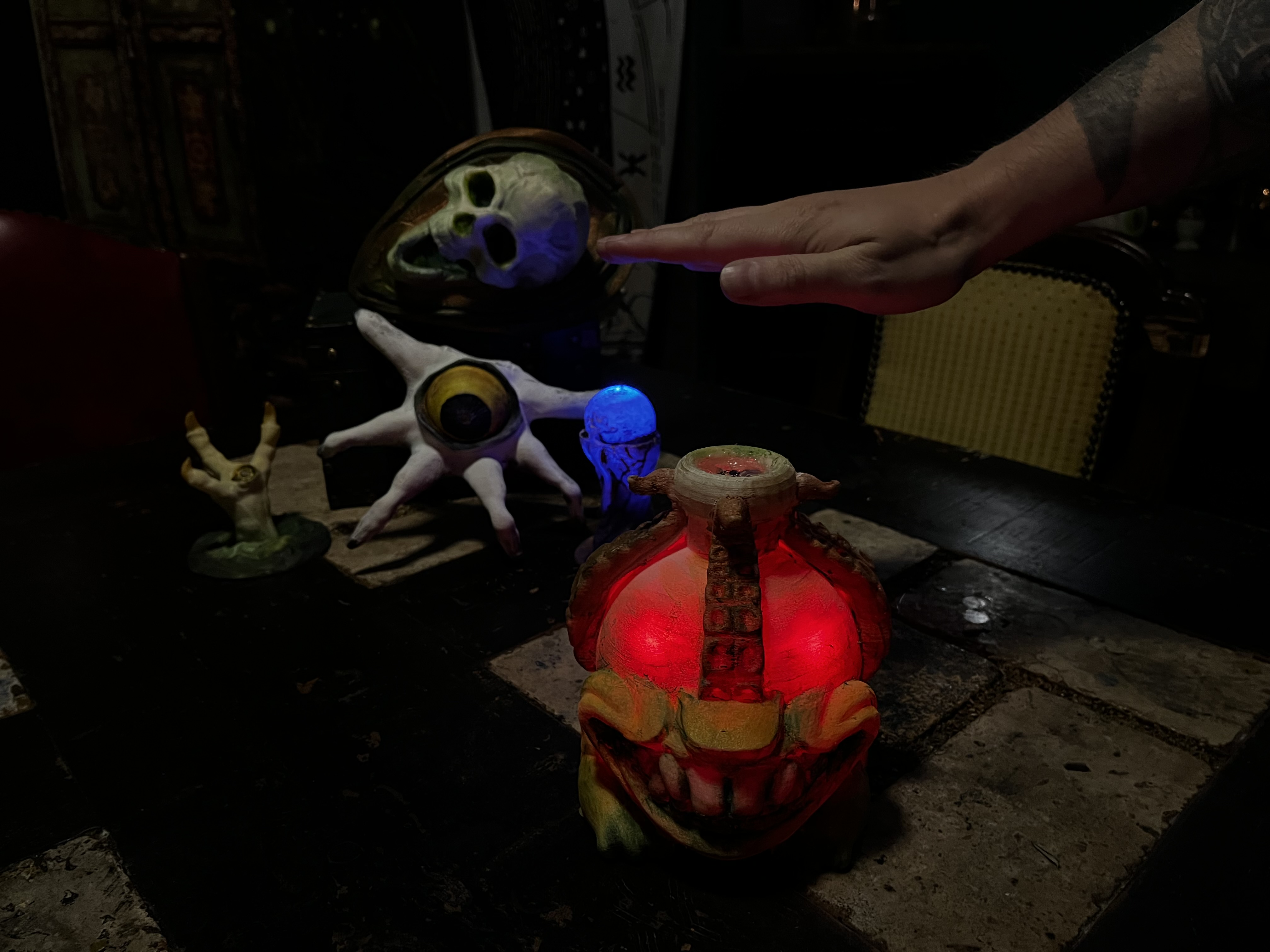 Nolādētas lietas 2